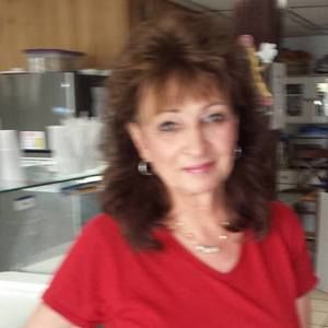 Meet your Posher, Leah